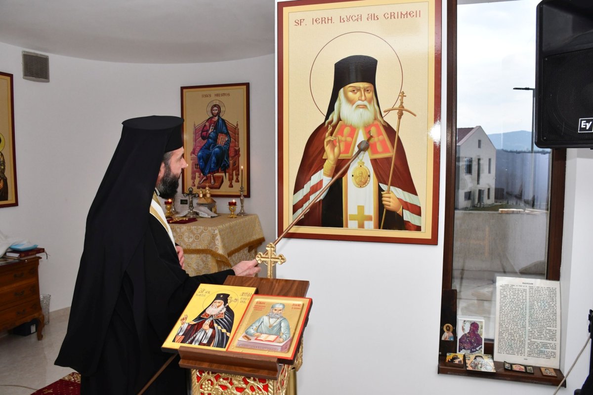 A fost sfinţit paraclisul Clinicii Nera 166152