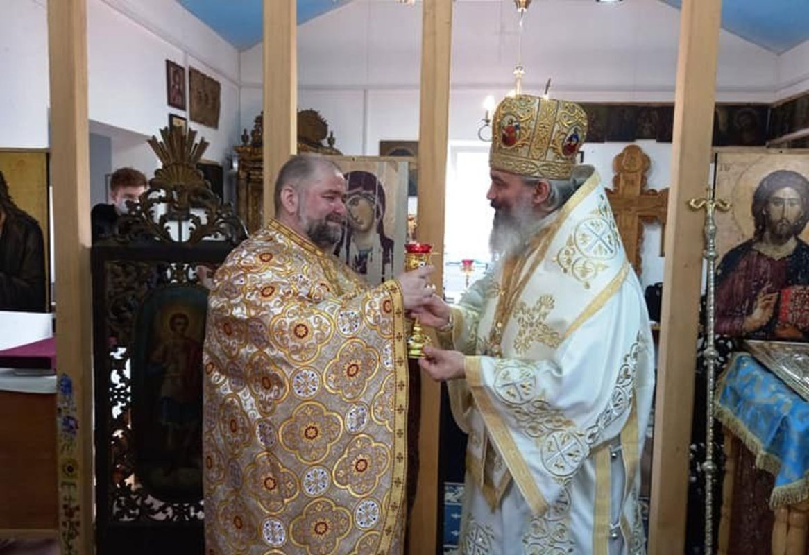 O candelă pentru unitatea neamului românesc va arde la Biserica „Sfinţii Atanasie şi Chiril” din Iaşi 166135