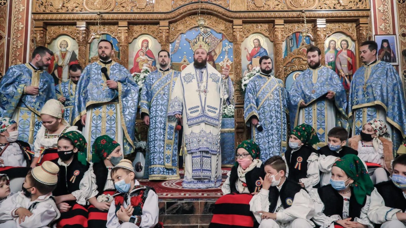 Slujiri arhiereşti la Baia Mare 166147