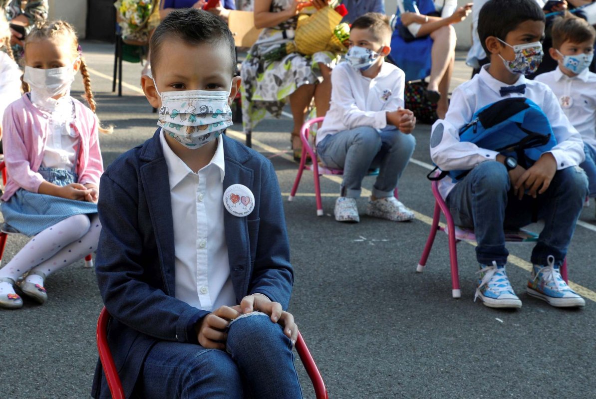 Încep emoțiile înscrierii copiilor la școală 166297