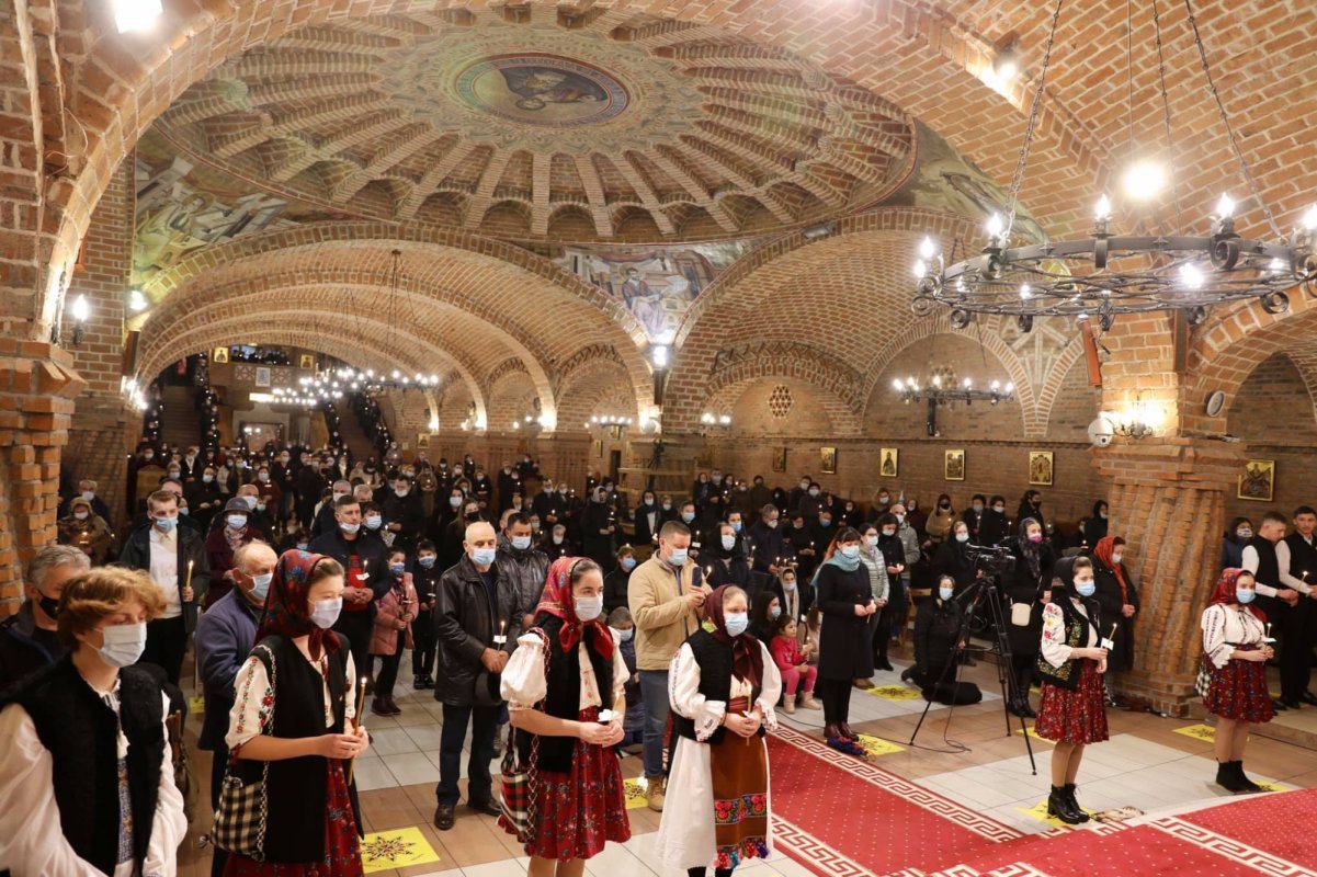 Slujiri arhiereşti la Catedrala Episcopală din Baia Mare 166320