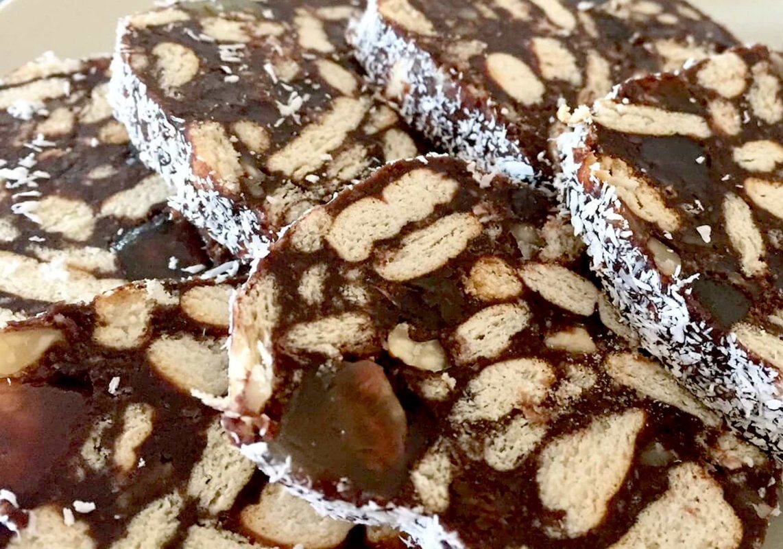 Salam de biscuiţi cu rahat, stafide  şi cocos 166551