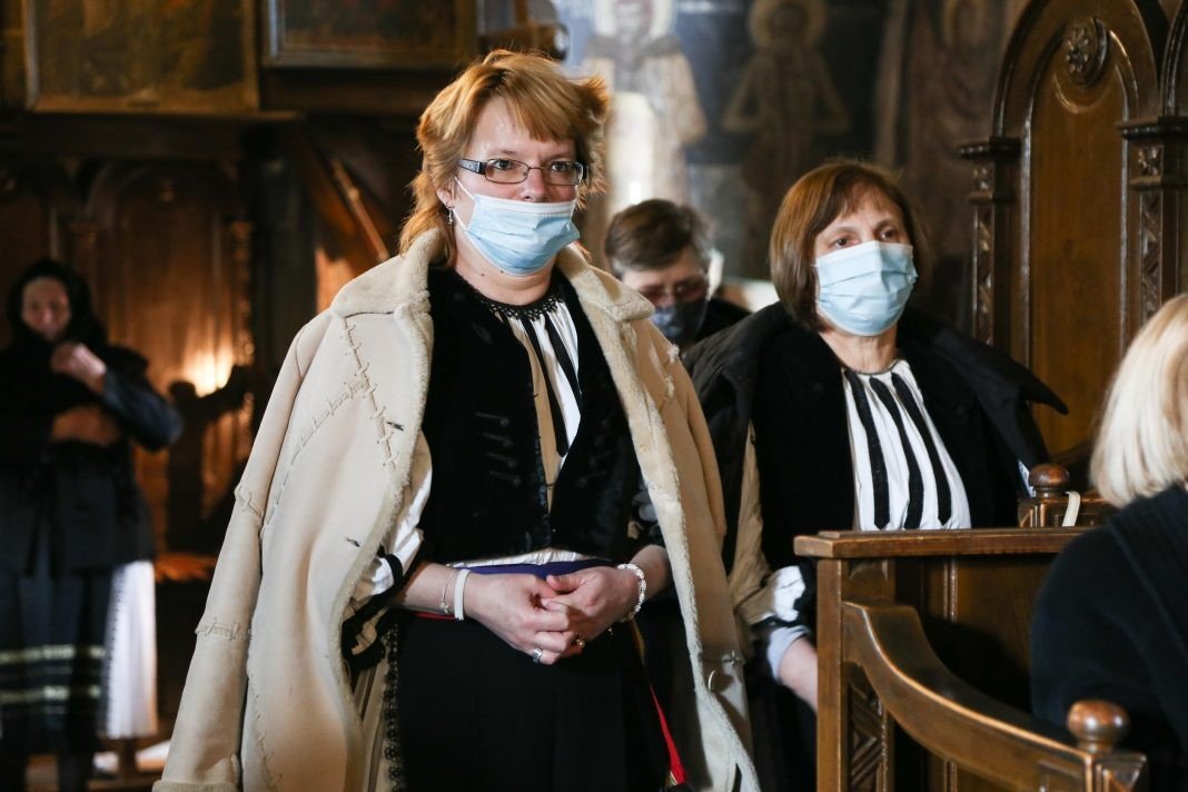 Liturghie arhierească în Parohia Sibiel, judeţul Sibiu 167055