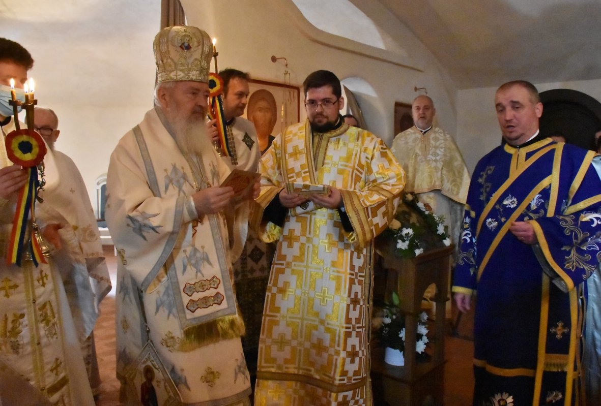 Sfințire la noua Biserică „Sfântul Grigorie Palama” din Gilău 167046