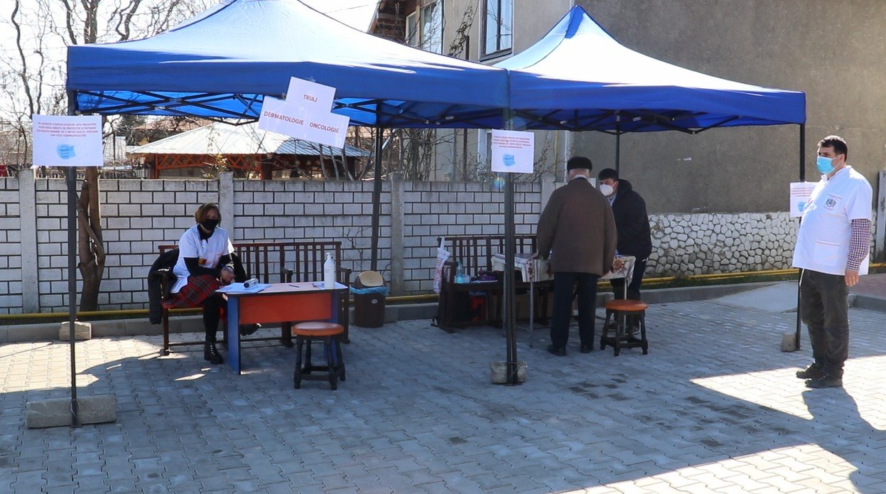 Asistență medicală gratuită pentru 75 de persoane din Lipănești, Prahova  167168