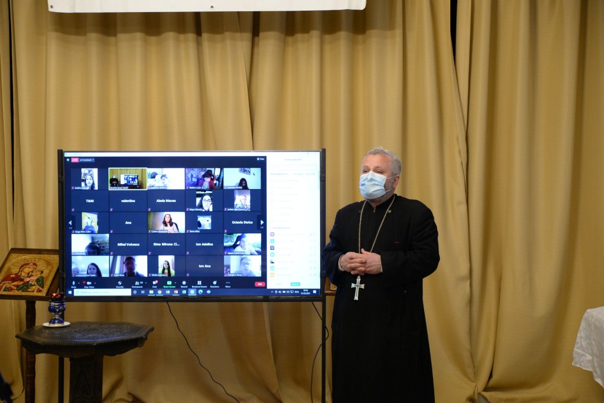 Expoziția „Pe urmele sfinților români” la Parohia Iancu Vechi-Mătăsari 167278