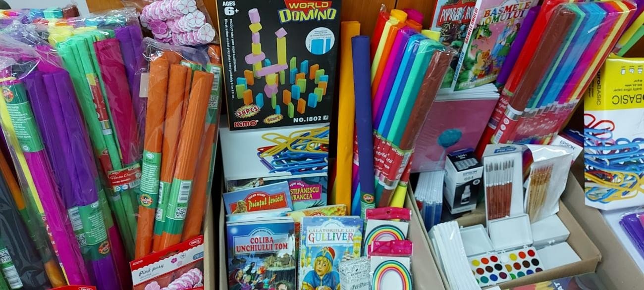 Sprijin material și educațional pentru 405 copii aflați în situații de risc din judeţul Alba 167387