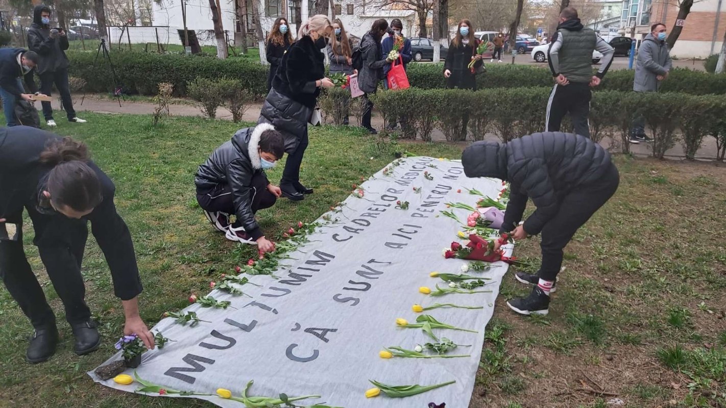 Flori pentru cadrele medicale 167651