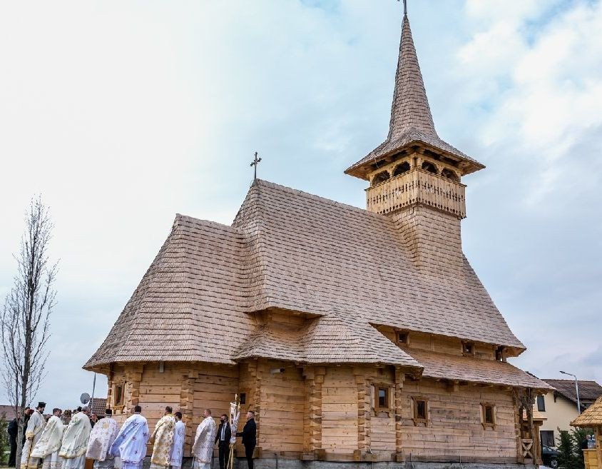 Sfințirea noului paraclis arhiepiscopal  din localitatea arădeană Vladimirescu  167600