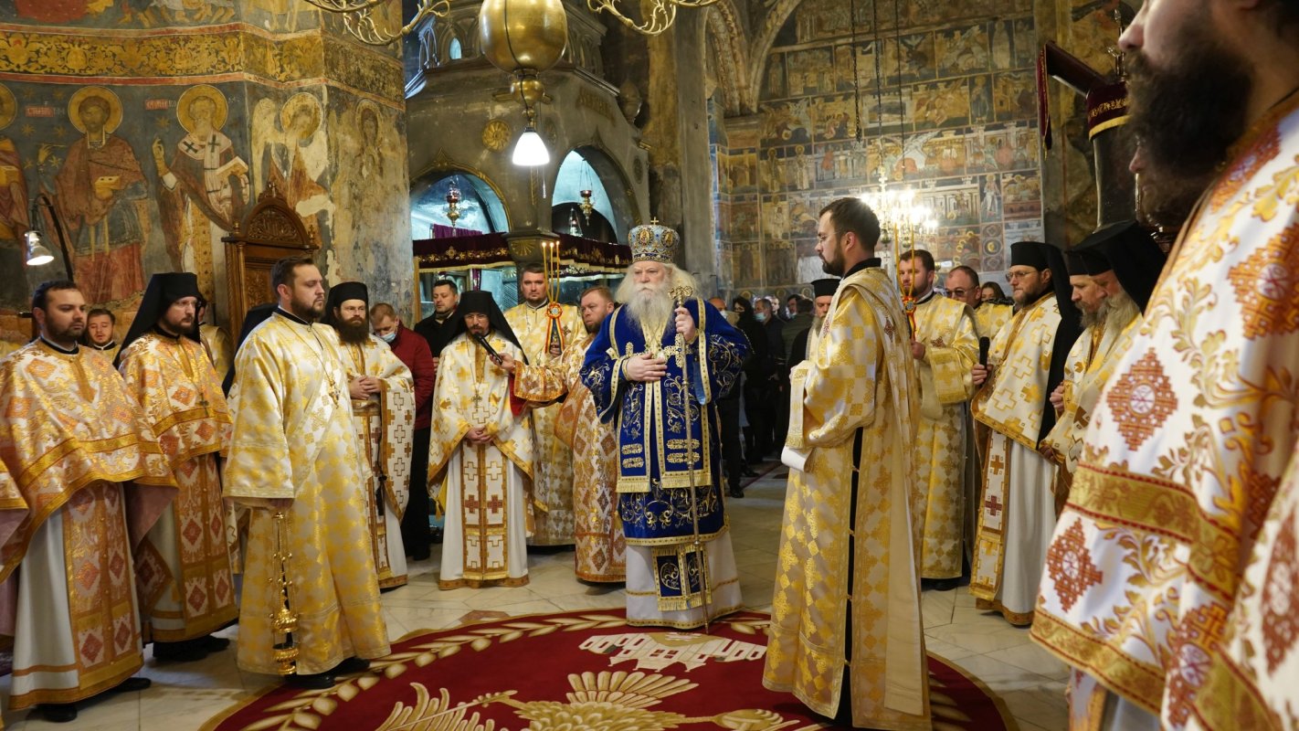 Slujire arhierească la Mănăstirea „Sfântul Ioan cel Nou” din Suceava 167628