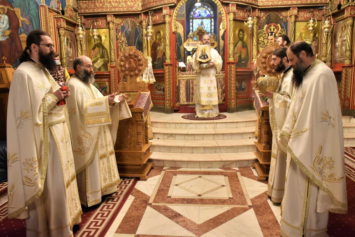 Cea mai grea cruce a lumii de astăzi este crucea dragostei 167742