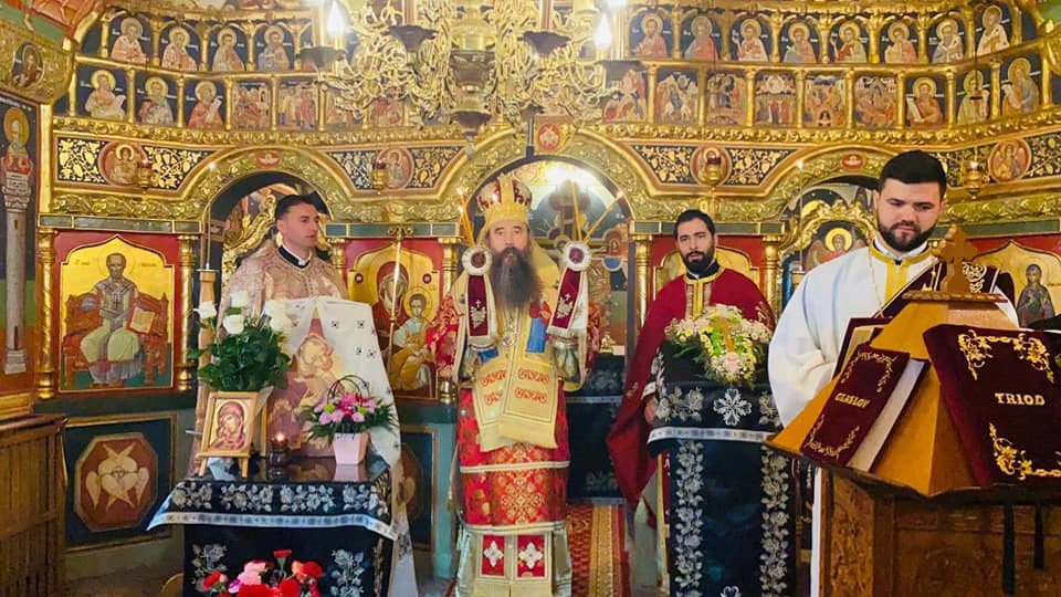 Duminica Sfintei Cruci în eparhii din Mitropolia Munteniei şi Dobrogei 167663