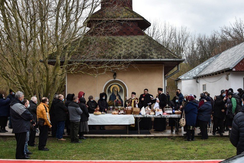 Duminica Sfintei Cruci în eparhii din Mitropolia Munteniei şi Dobrogei 167664