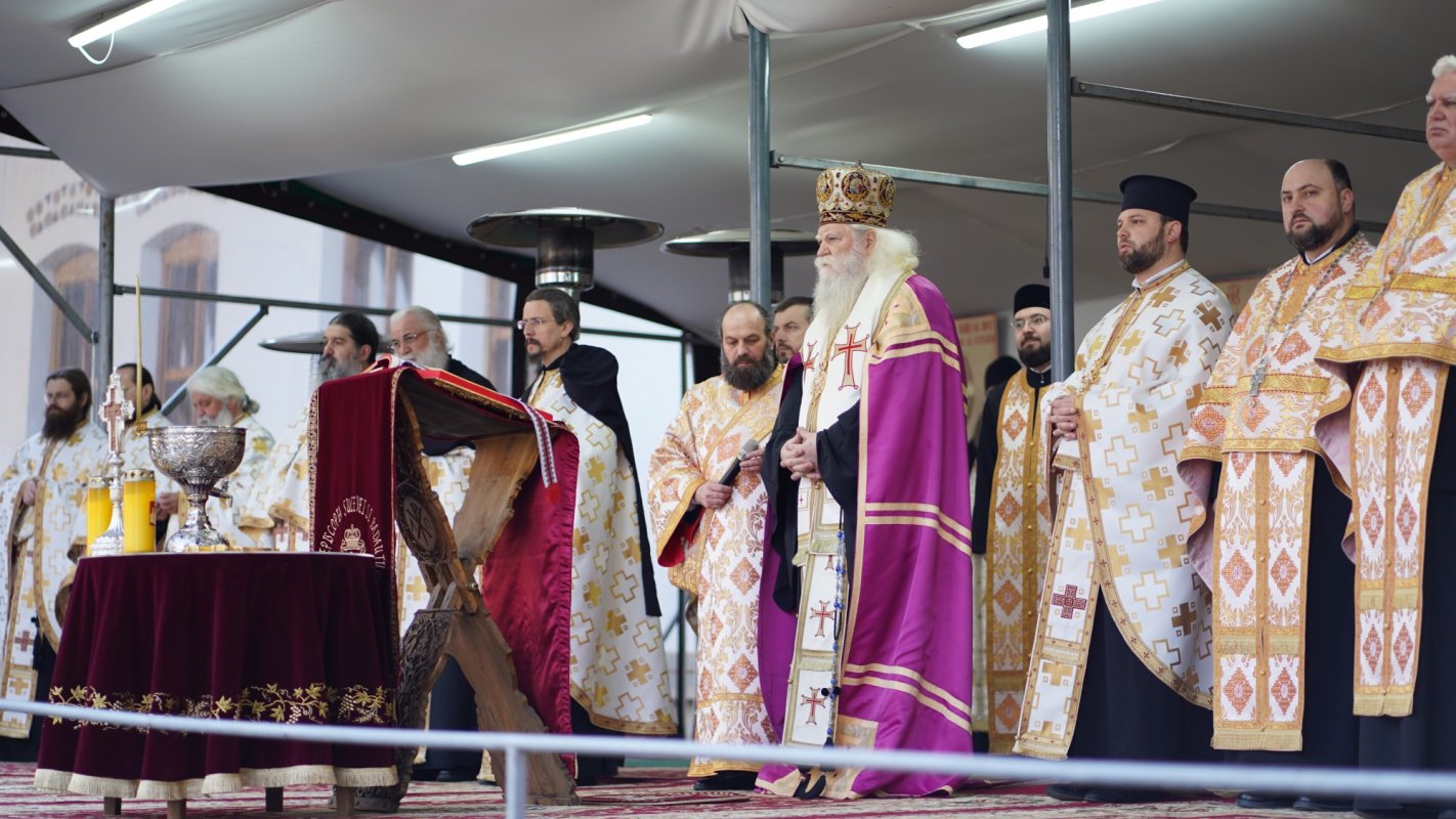 Maslu de obște la Catedrala Arhiepiscopală din Suceava 167741