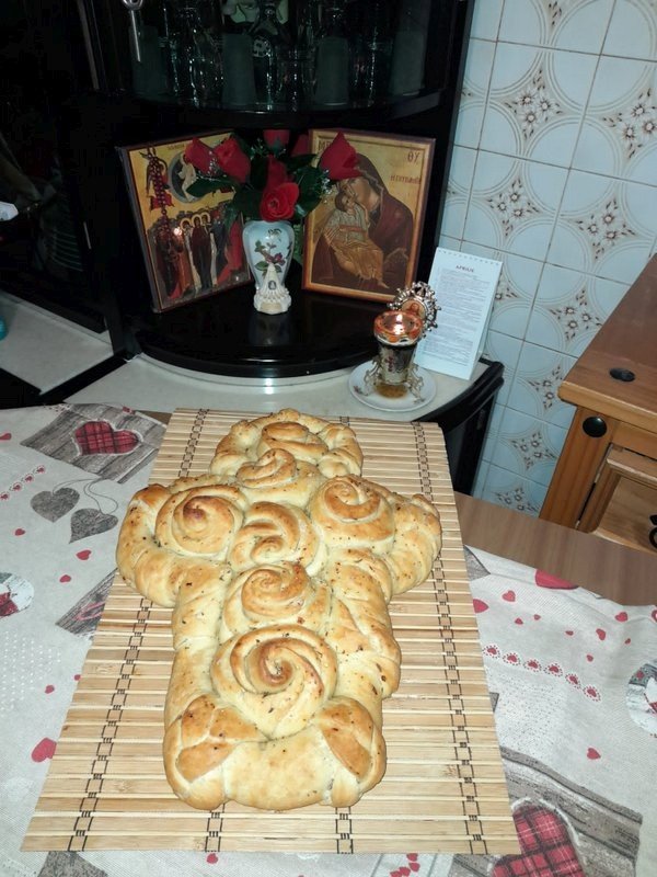 Cinstirea Sfintei Cruci în comunități românești din străinătate 167794