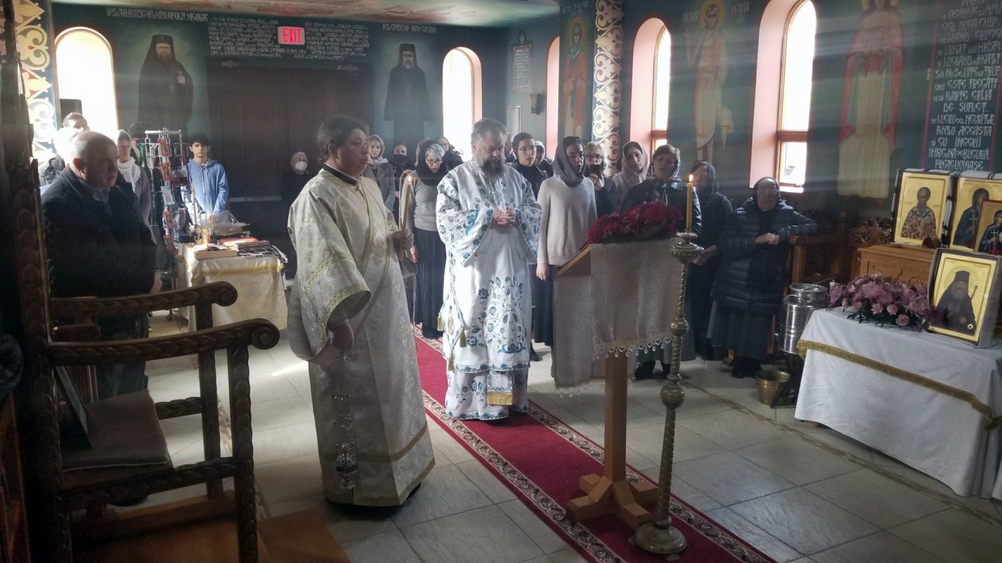 Vizită pastorală la o mănăstire românească din SUA 167930