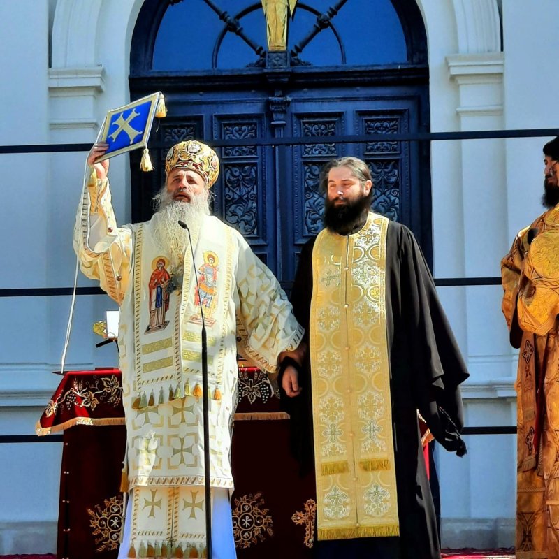  „Împărăția lui Dumnezeu cu stăruință multă se dobândește” 168222