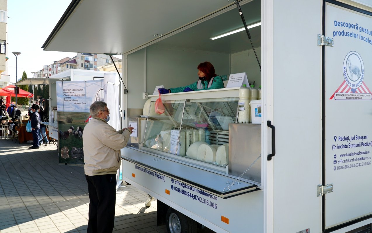 Piață cu rulote la Botoșani 168271