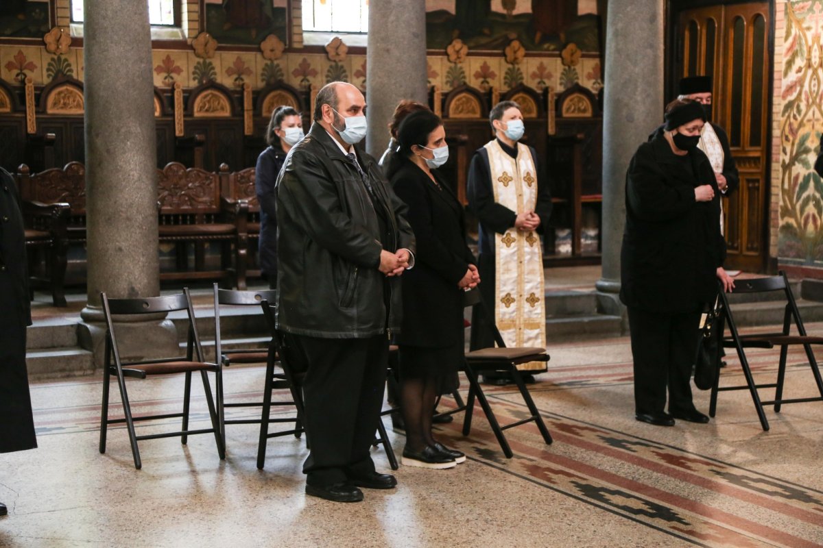 Slujbă de priveghi pentru părintele profesor Ioan Ică Senior 168377