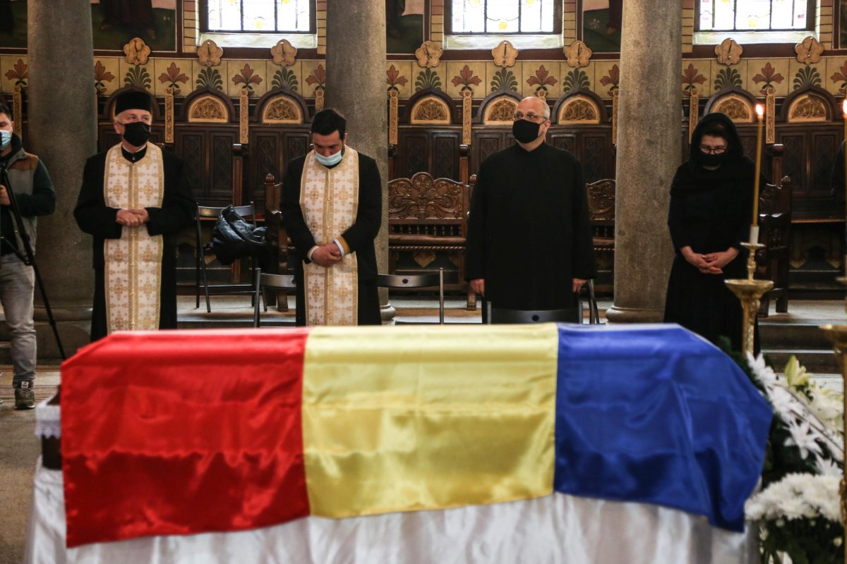 Slujbă de priveghi pentru părintele profesor Ioan Ică Senior 168379