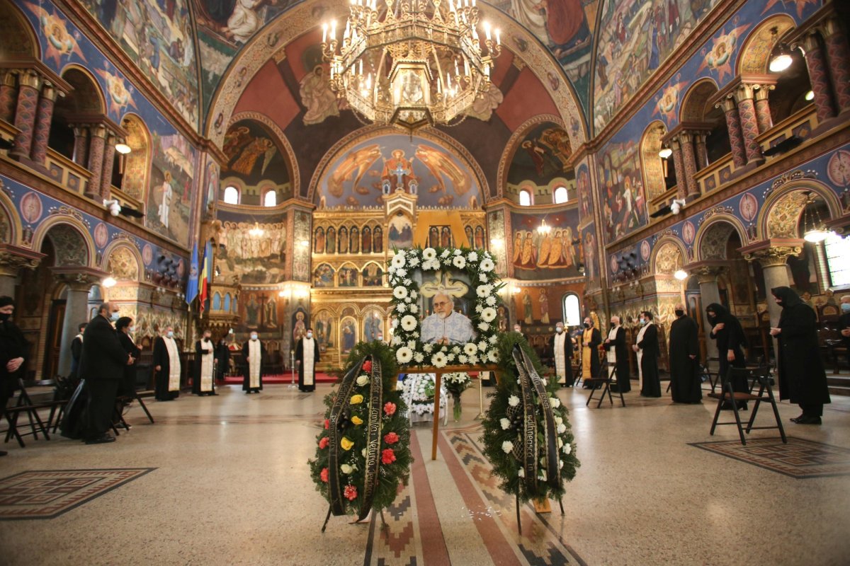 Slujbă de priveghi pentru părintele profesor Ioan Ică Senior 168382