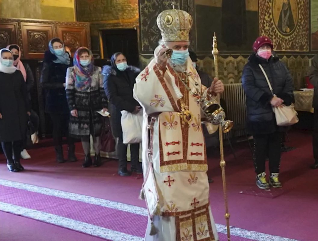 Slujiri şi binecuvântări arhiereşti în Duminica Sfântului Ioan Scărarul 168228