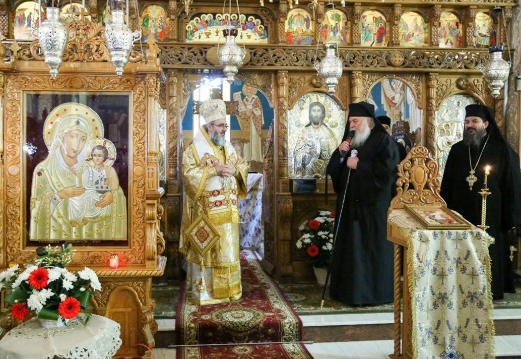 Slujiri şi binecuvântări arhiereşti în Duminica Sfântului Ioan Scărarul 168231