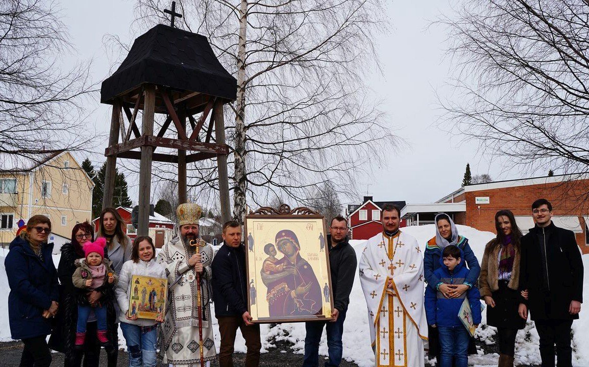 Comunități românești din străinătate vizitate de ierarhi  168347