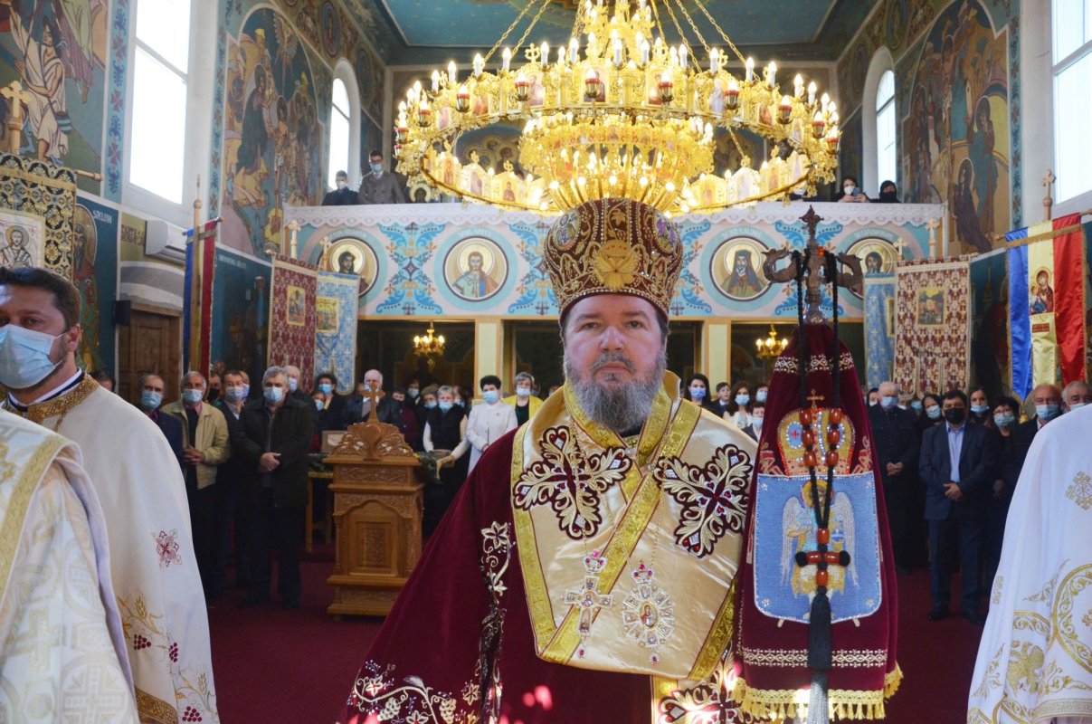 Sfinţirea noului iconostas al bisericii din Popești, Bihor 168324