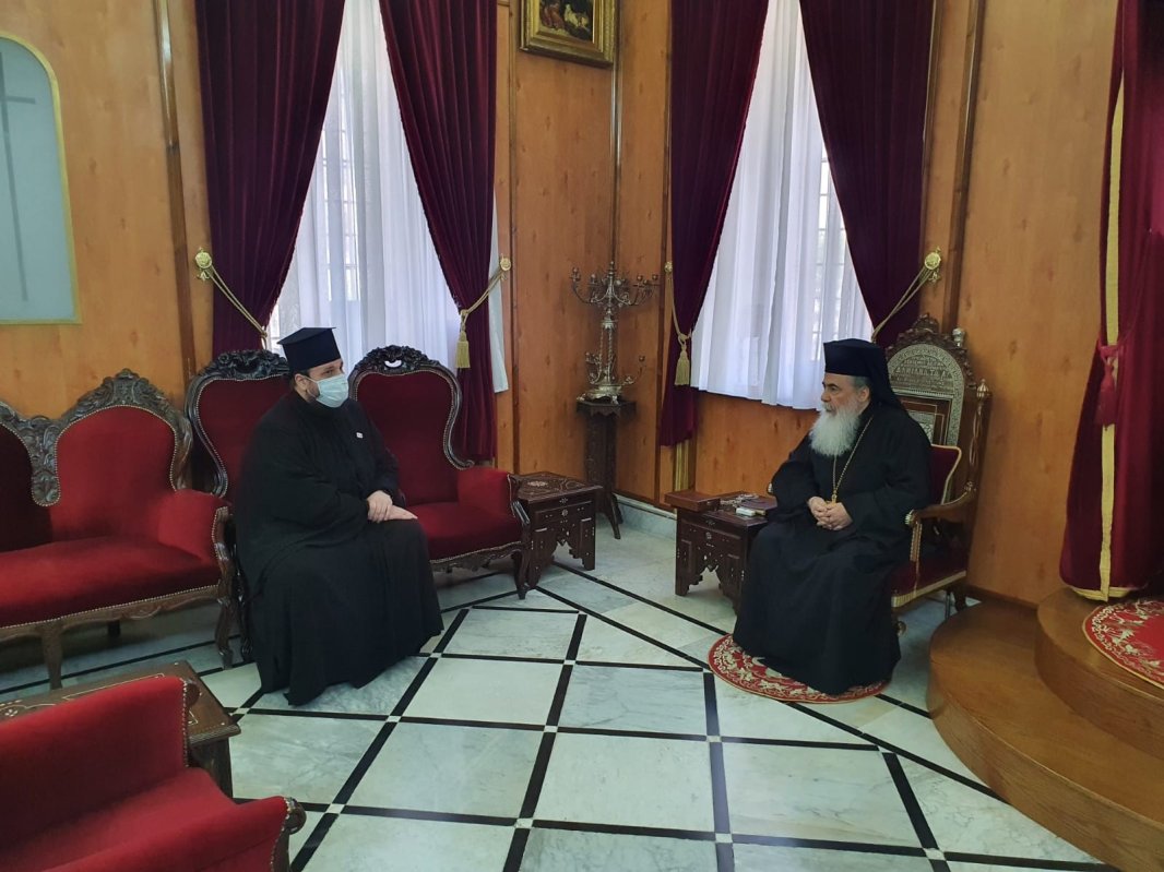 Superiorul Aşezămintelor româneşti la Locurile Sfinte la Patriarhul Ierusalimului 168489