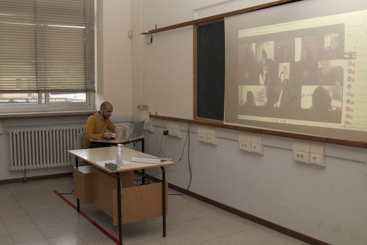 Profilul „domnului Trandafir” în era educației digitale 168562