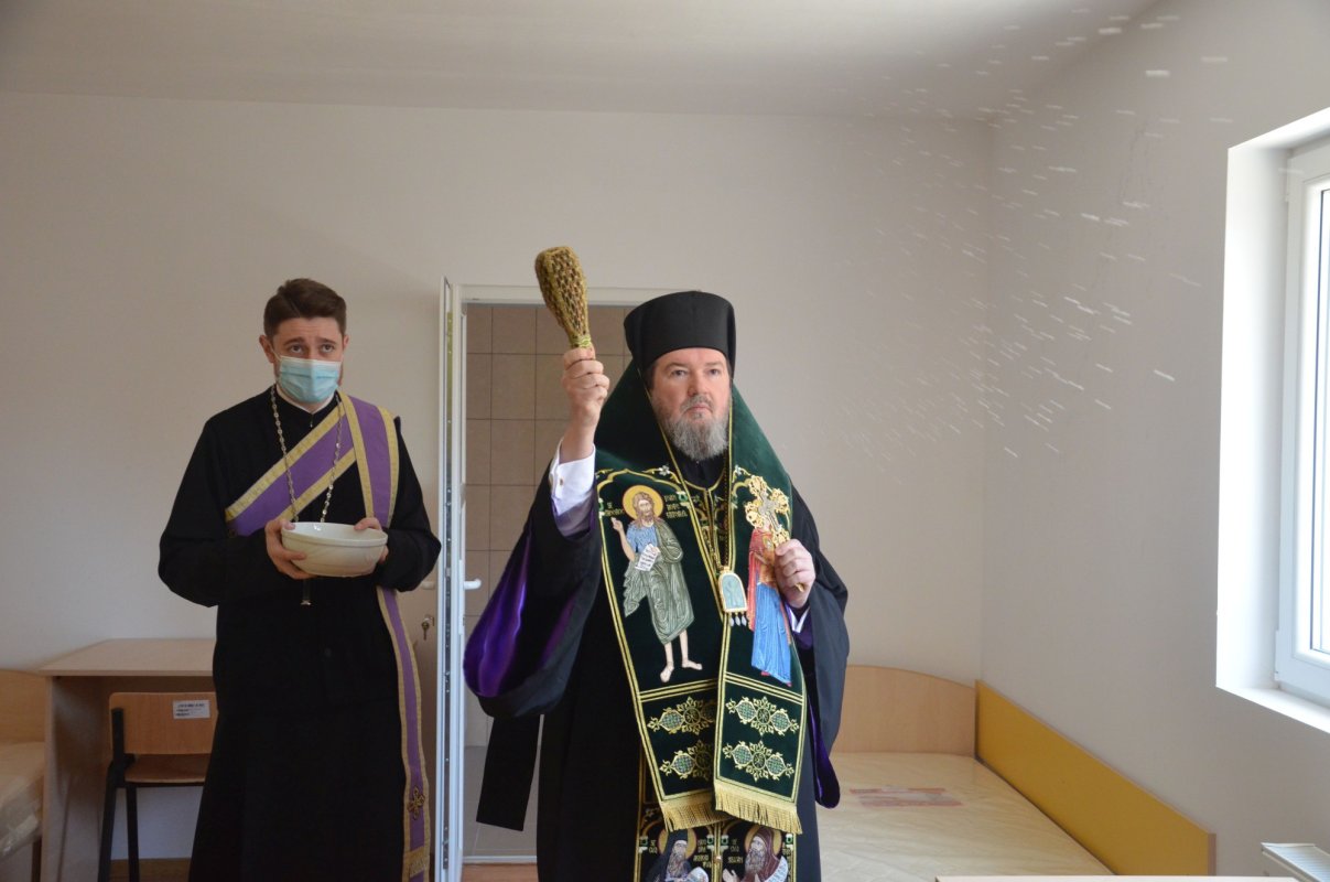 Cămin pentru 12 copii orfani şi abandonaţi în Parohia Oradea-Zorilor 168620