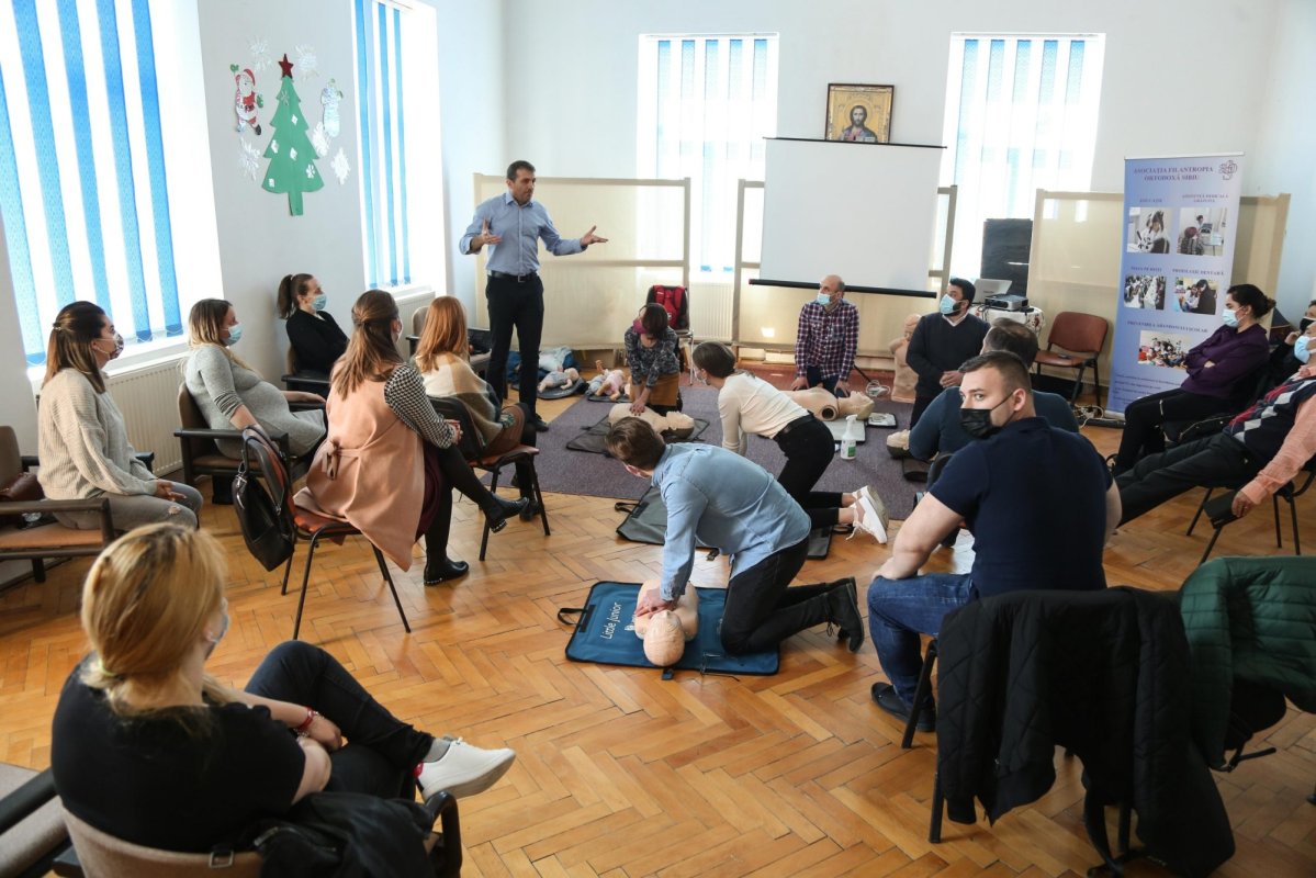 Cursul „Părinţi salvatori” la Sibiu 168621