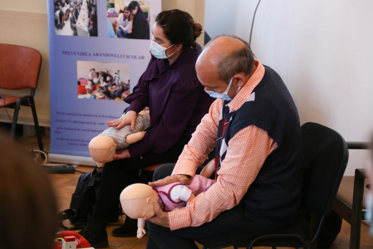 Cursul „Părinţi salvatori” la Sibiu 168624