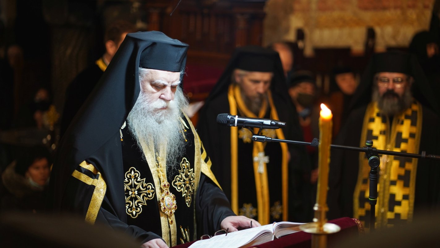 Slujbe arhierești  la Mănăstirea „Sfântul Ioan cel Nou” de la Suceava 168626