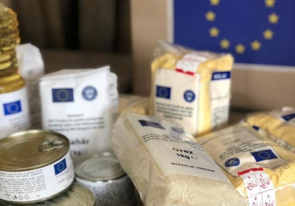 Pachete cu alimente distribuite în Suceava 168810