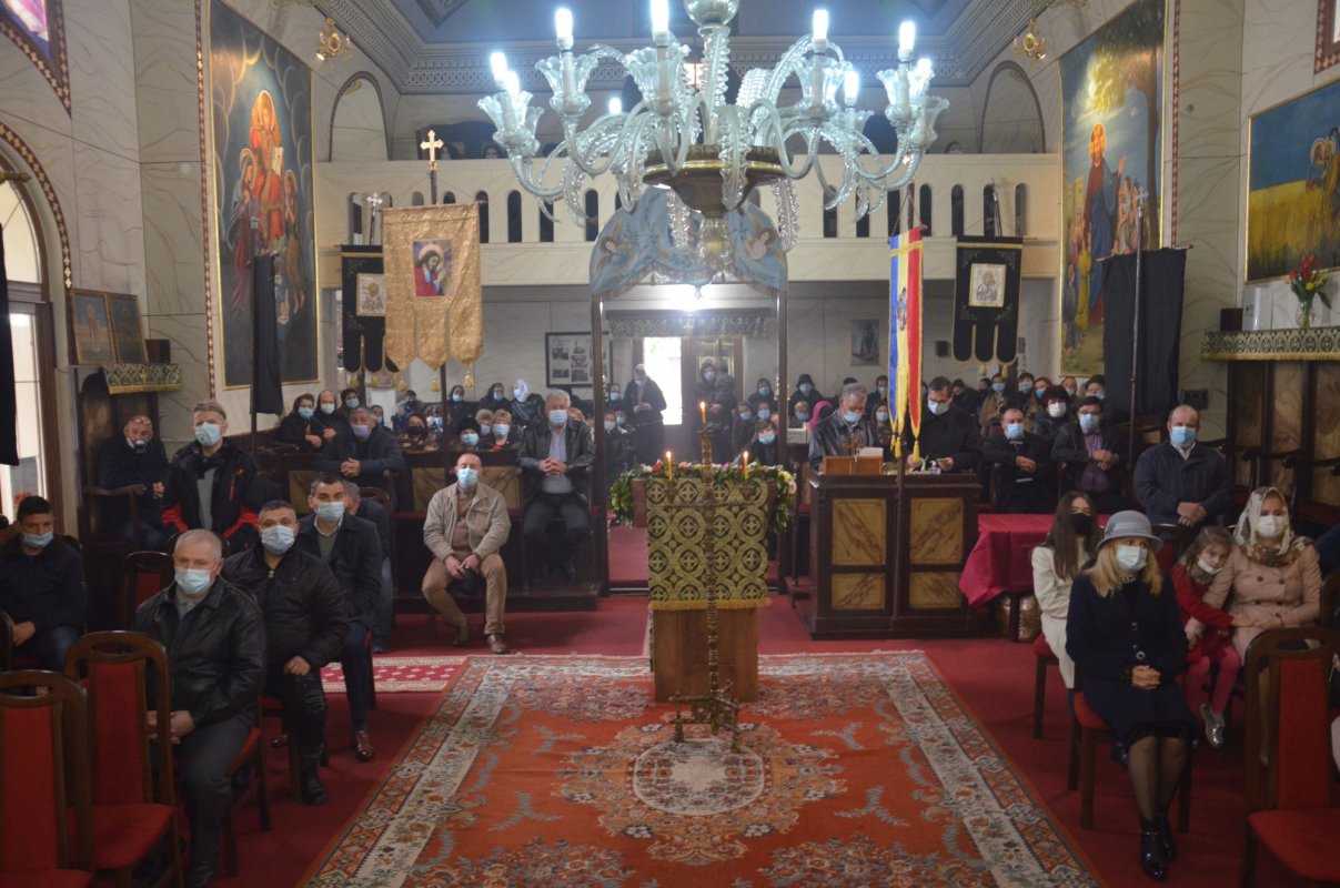 Sărbătoare în Parohia Tărian, Episcopia Oradiei 168823