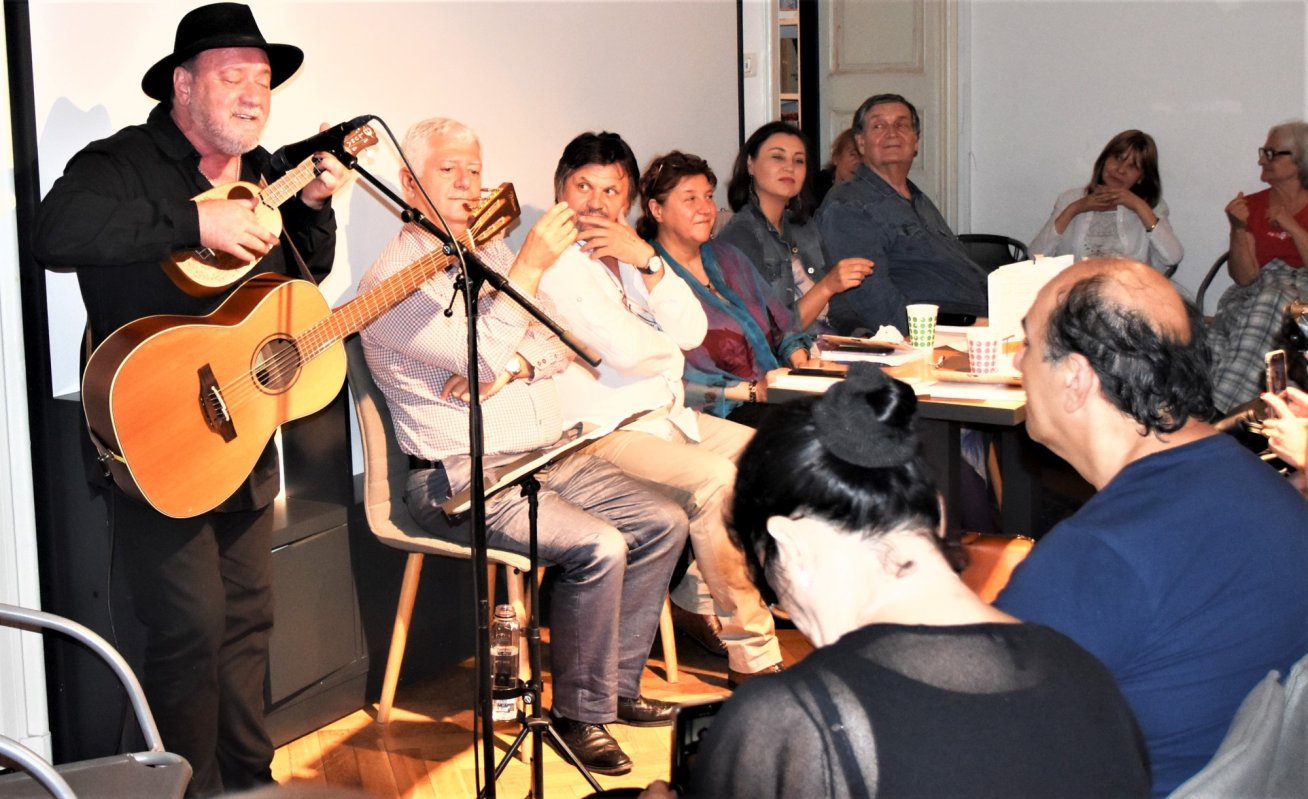 Daniel Ioniţă şi puntea de cultură între România şi Australia 168953