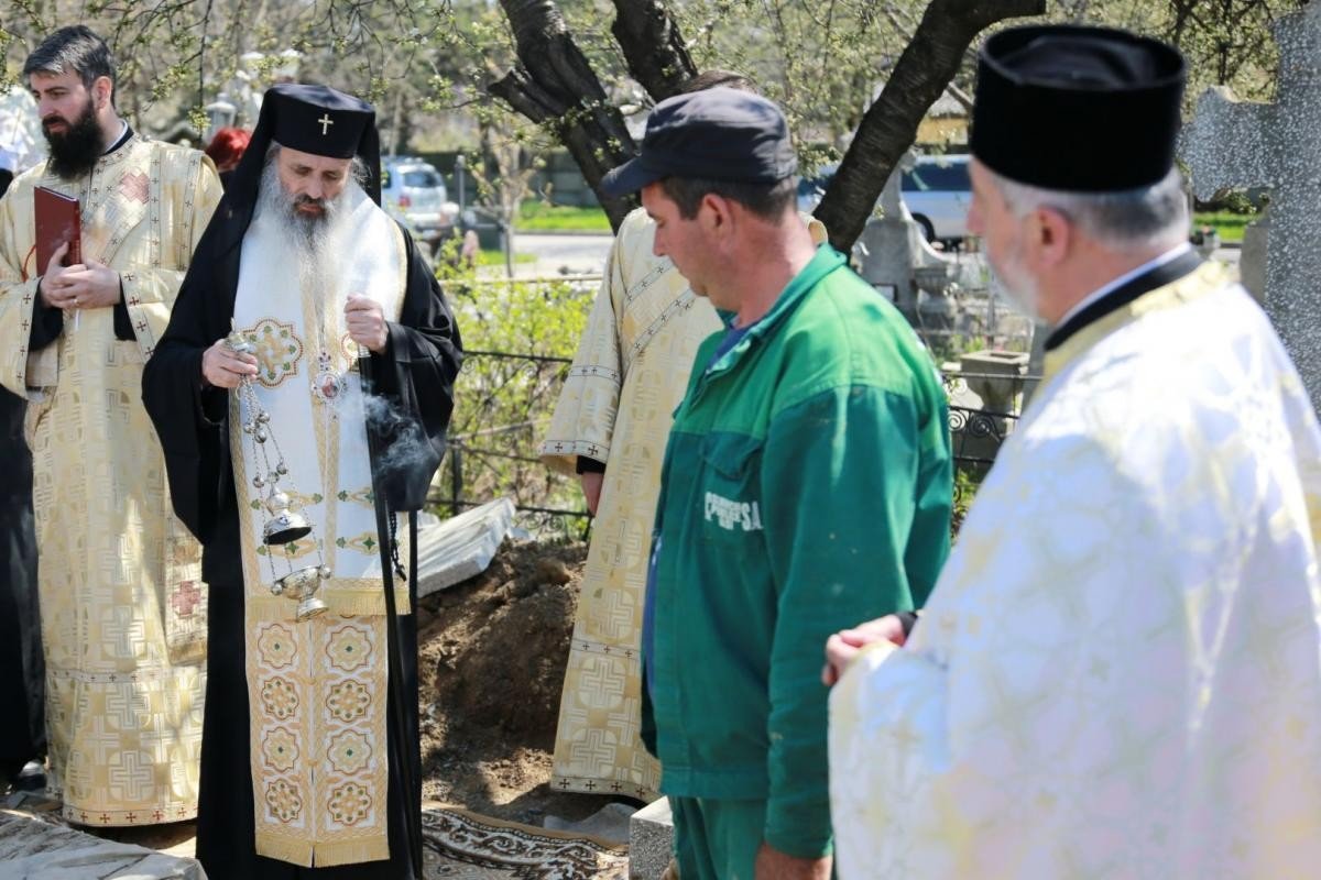 Părintele Iulian Ancuță de la Parohia Tabăra a fost înmormântat  169168