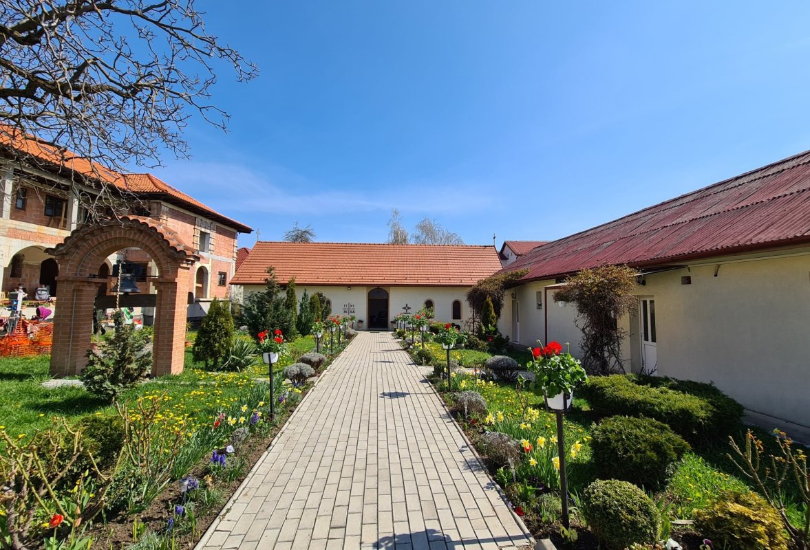 Hramul Mănăstirii „Sfânta Cuvioasă Elisabeta” din Cluj Napoca 169341