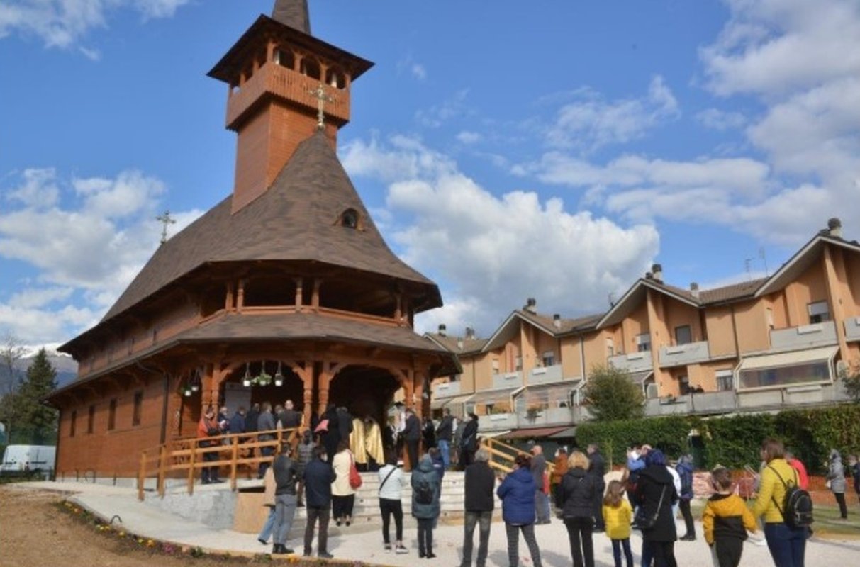 Revista presei 169389