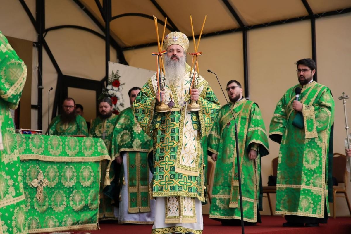 Sărbătoarea Floriilor la Catedrala Mitropolitană din Iași 169311