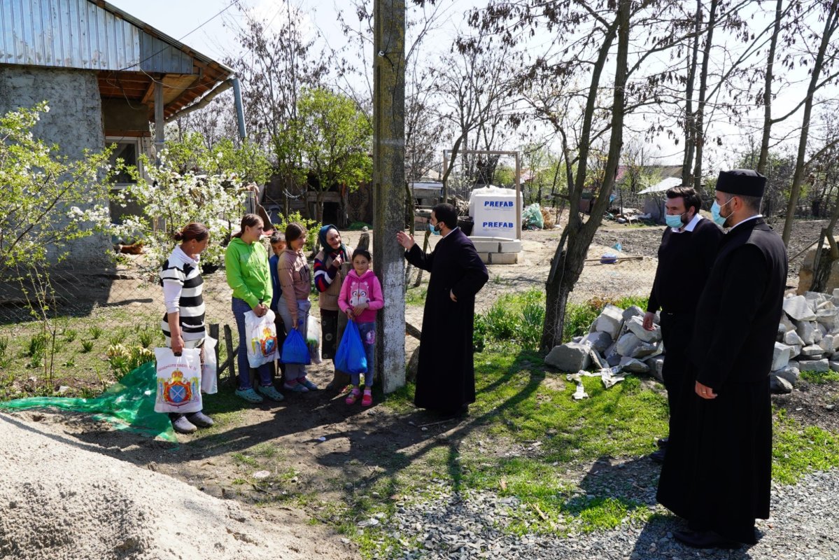 Activităţi filantropice în Arhiepiscopia Dunării de Jos 169460