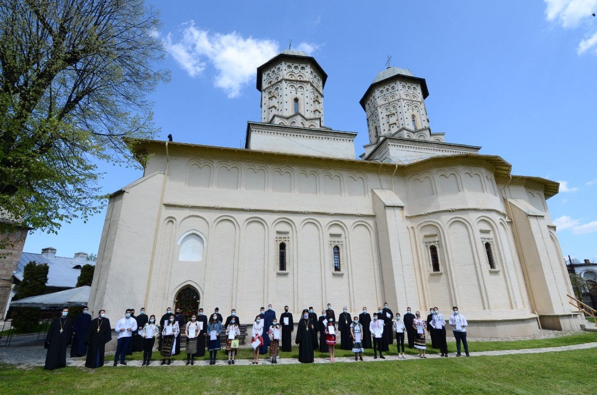 Premierea tinerilor misionari la Târgoviște 169425