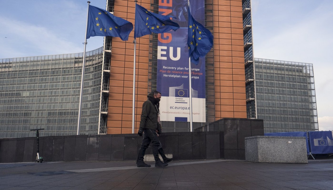 România amână  cu o lună depunerea PNRR la Bruxelles 169516