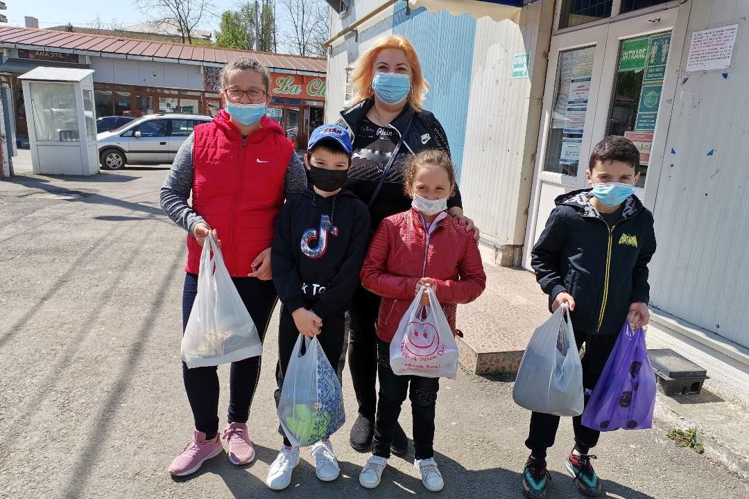 Haine noi de la Protoieria Slobozia, județul Ialomița, pentru copii 169570