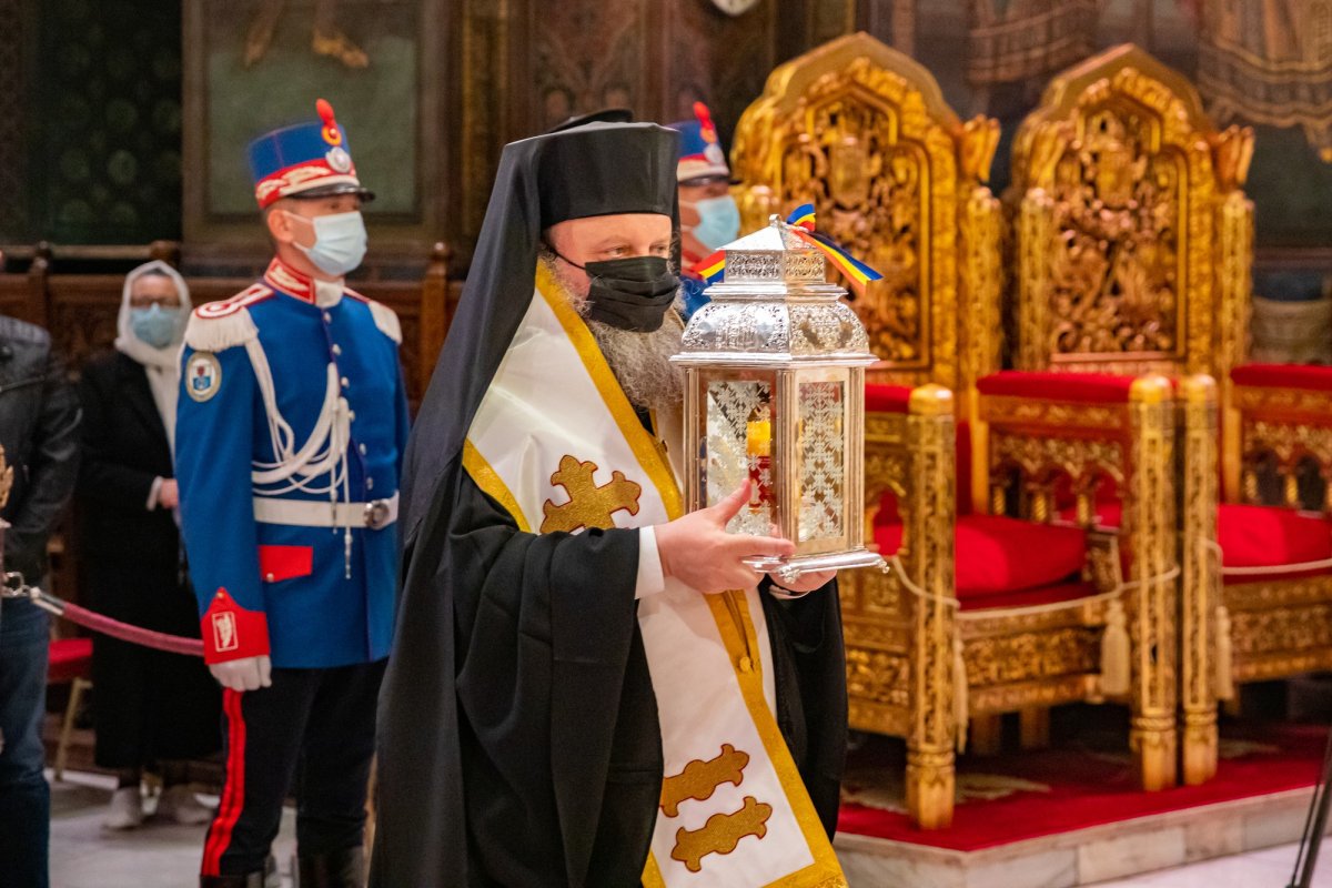 Primirea Sfintei Lumini la Catedrala Patriarhală 169848