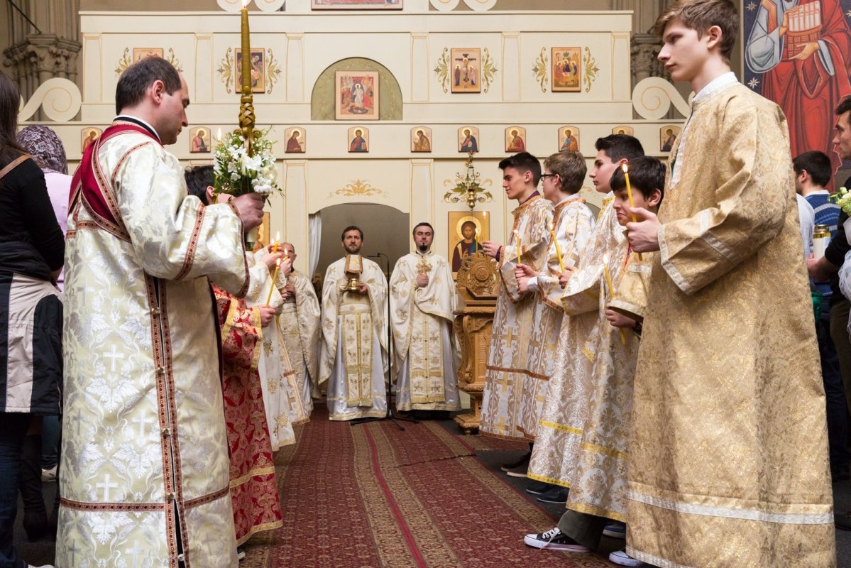 „În diasporă, Biserica este un punct de reper al comunității” 170208