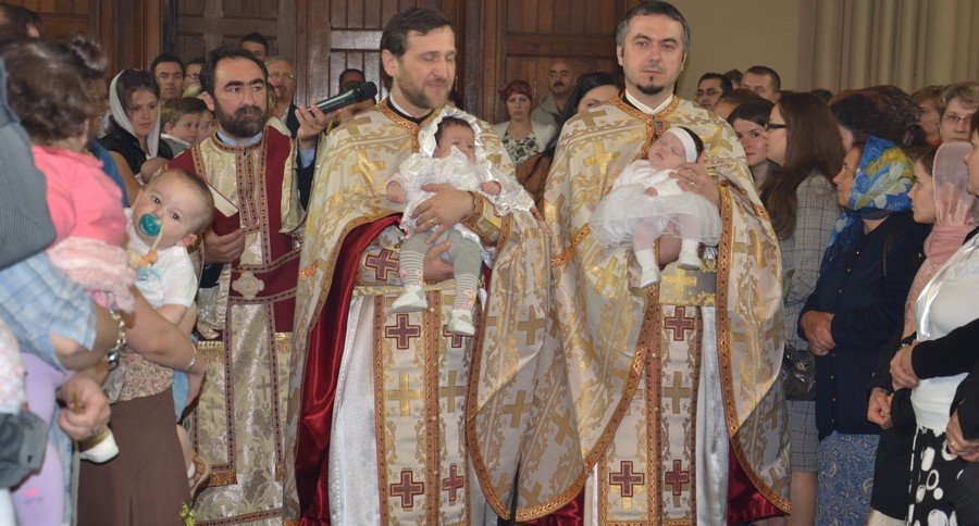 „În diasporă, Biserica este un punct de reper al comunității” 170210