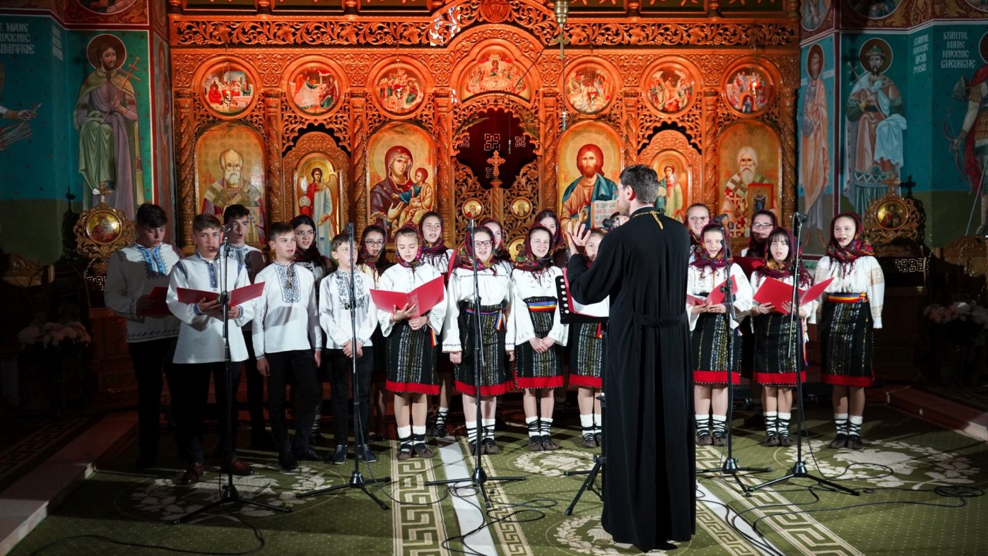 Prima ediție a concertului caritabil „DAR spre Înviere” 170198